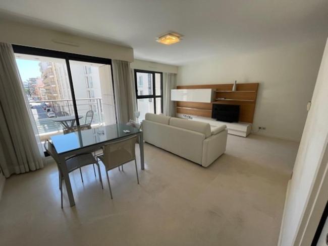 Residence Carlton Riviera Cannes Bagian luar foto