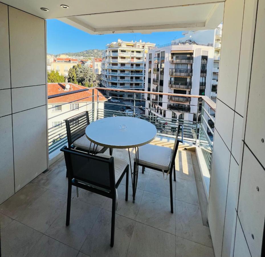 Residence Carlton Riviera Cannes Bagian luar foto