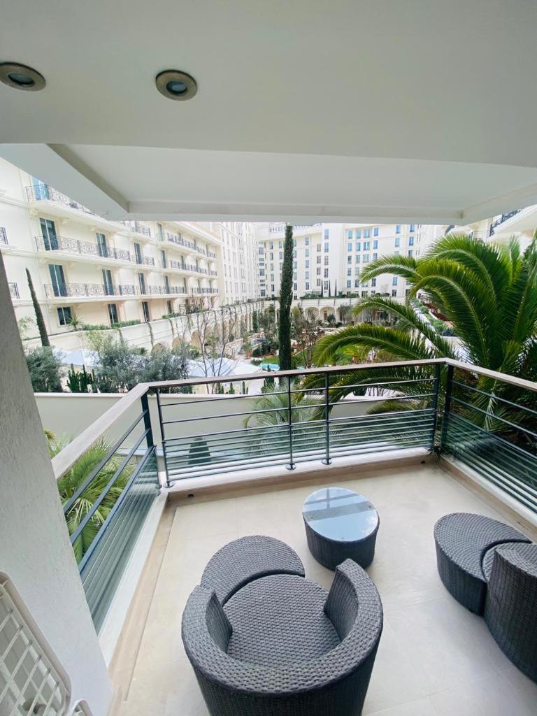 Residence Carlton Riviera Cannes Bagian luar foto