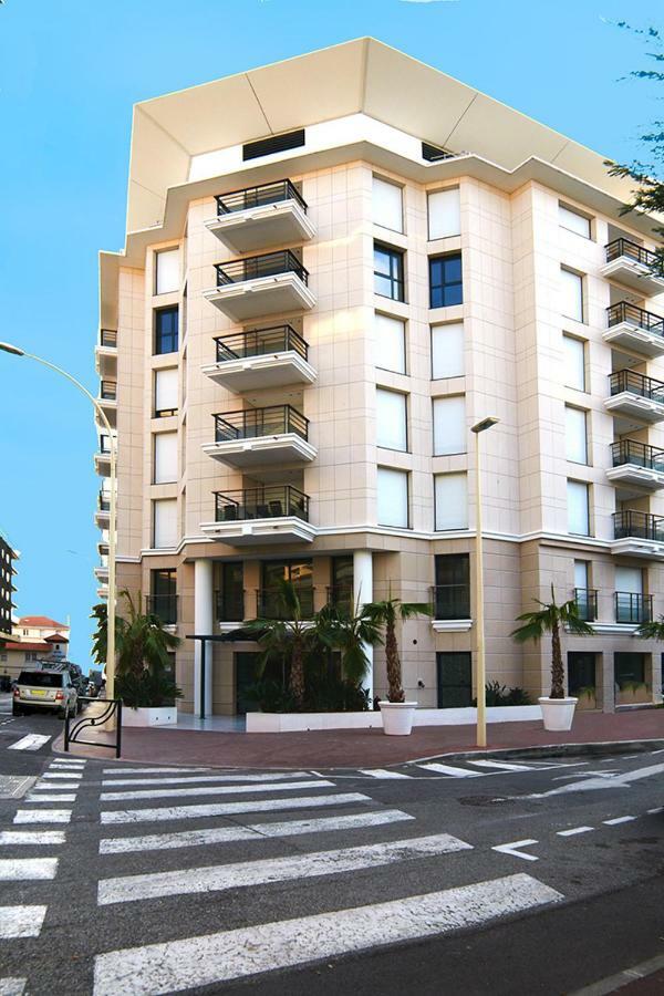 Residence Carlton Riviera Cannes Bagian luar foto